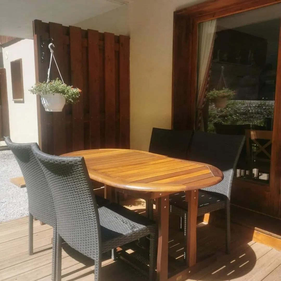 Chalet Des Loulous Narreyroux Apartment